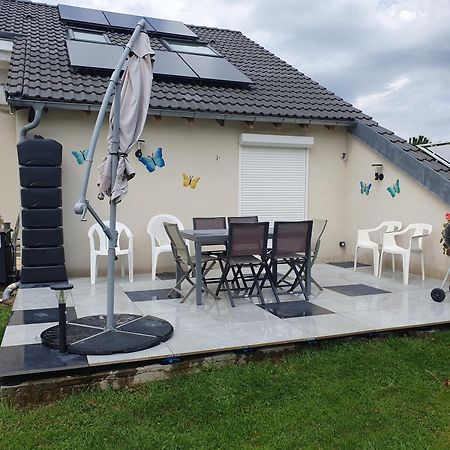 Gite M Et M Nebouzat Luaran gambar