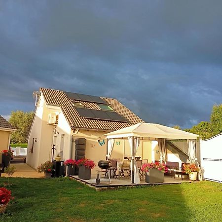 Gite M Et M Nebouzat Luaran gambar